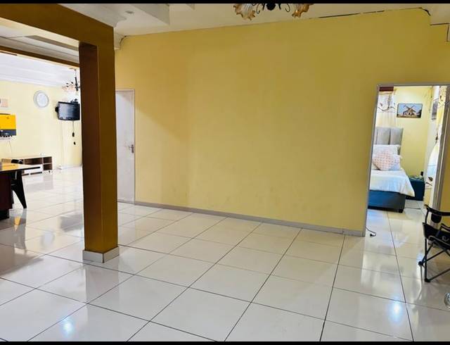 2 BEDROOM PROPERTY TO RENT IN AVOCA